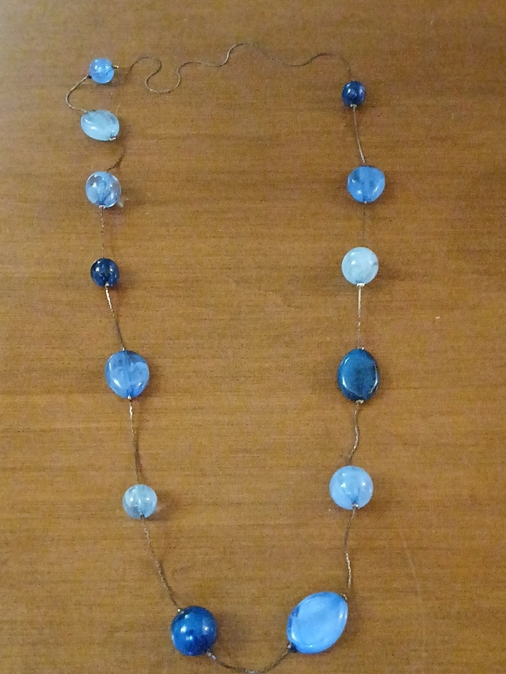 Long Blue Beaded Women's Necklace - Elegant Multi-Tone Glass Beads